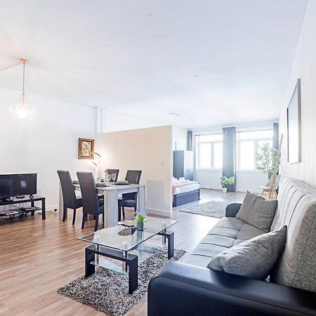 Amazing Apartment In Downtown Porto By Lovelystay Extérieur photo