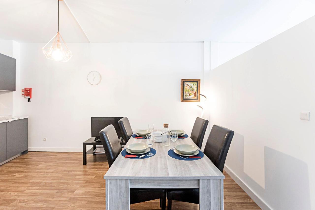 Amazing Apartment In Downtown Porto By Lovelystay Extérieur photo